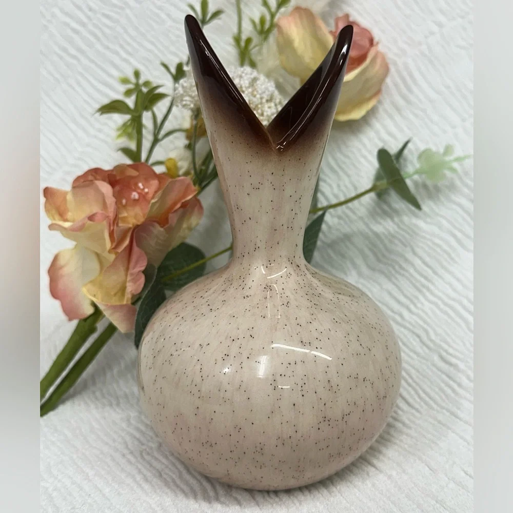 Vintage ROMCO Rocky Mountain Pottery Pine Cone MCM Vase 6